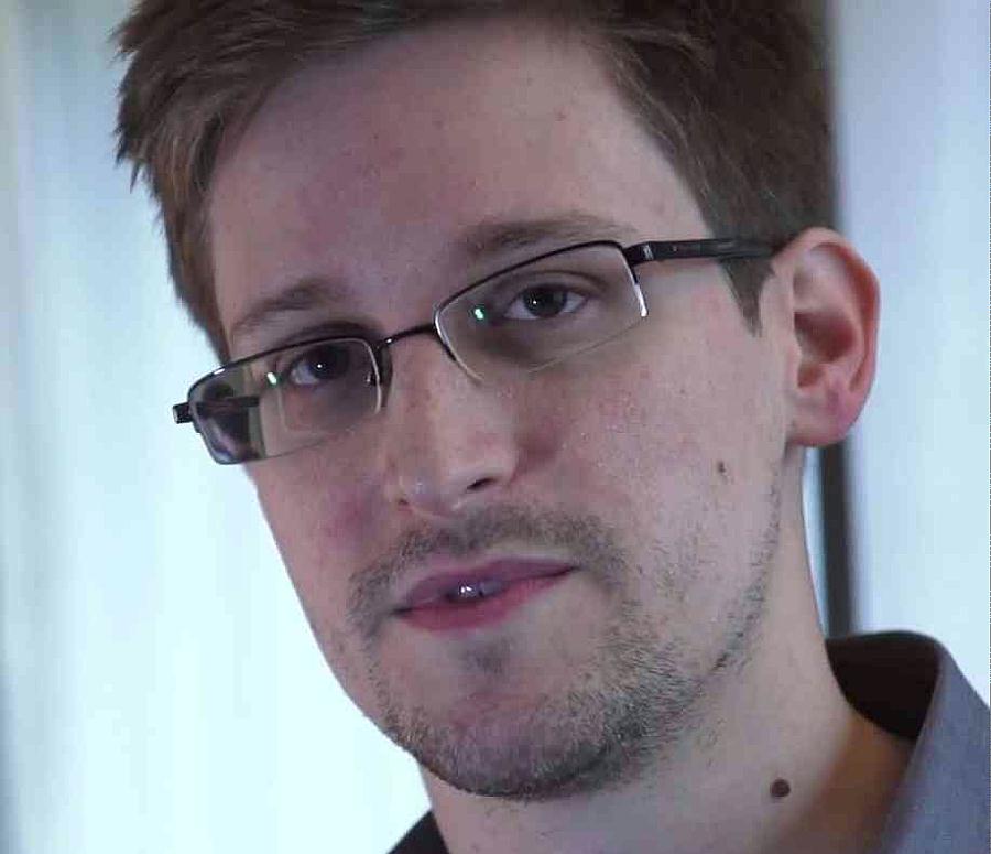 2-Edward-Snowden
